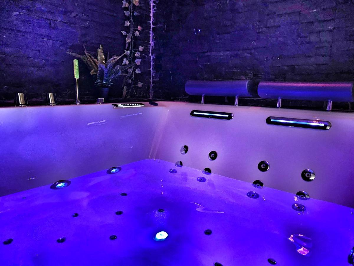Suite Jacuzzi Privatif Plage Des Catalans Μασσαλία Εξωτερικό φωτογραφία