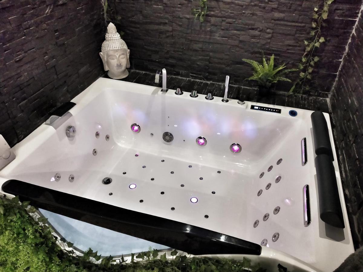 Suite Jacuzzi Privatif Plage Des Catalans Μασσαλία Εξωτερικό φωτογραφία